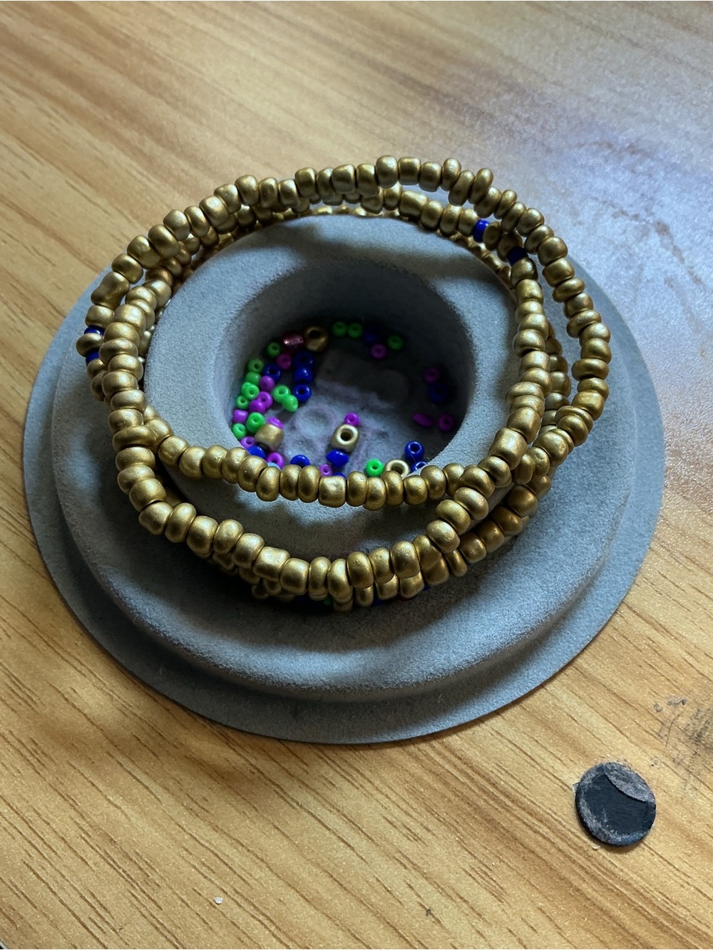 Handmade Gold Seed Bead Stretch Bracelet with Multicolor Accents - Picture 4 of 7